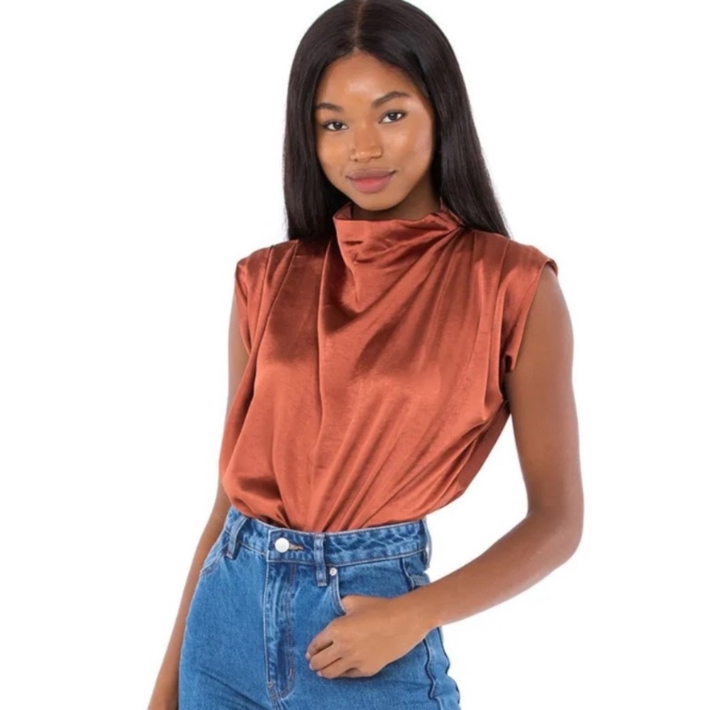 Line and Dot Brown Sleeveless Satin Top in size XS